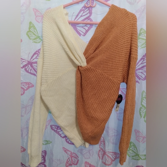 Cute sweater 💃 - Picture 3 of 6